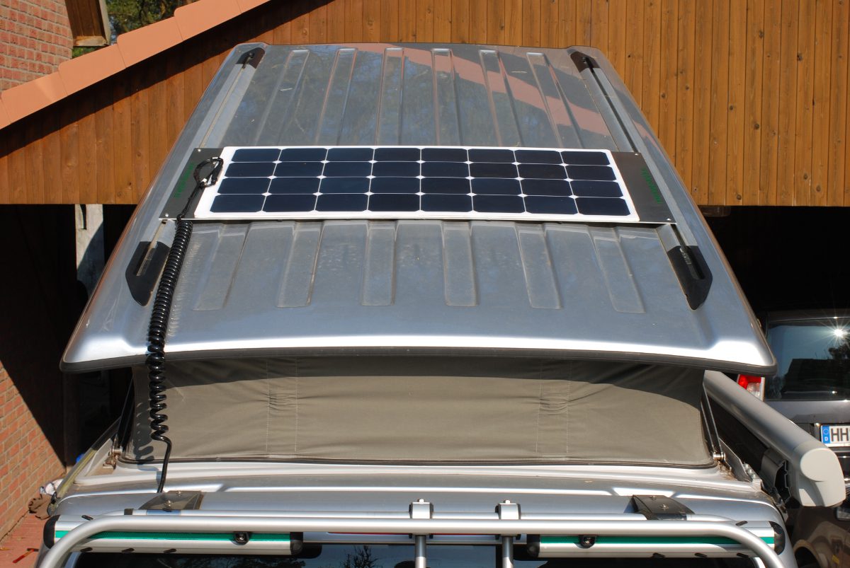 Flat solar system for campers - Premium Light 100 on VW California